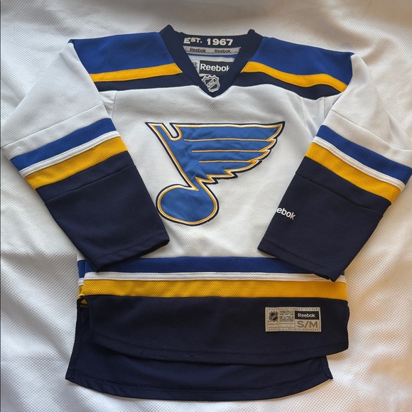 Reebok Other - Reebok White and Blue Hockey Jersey. -Small